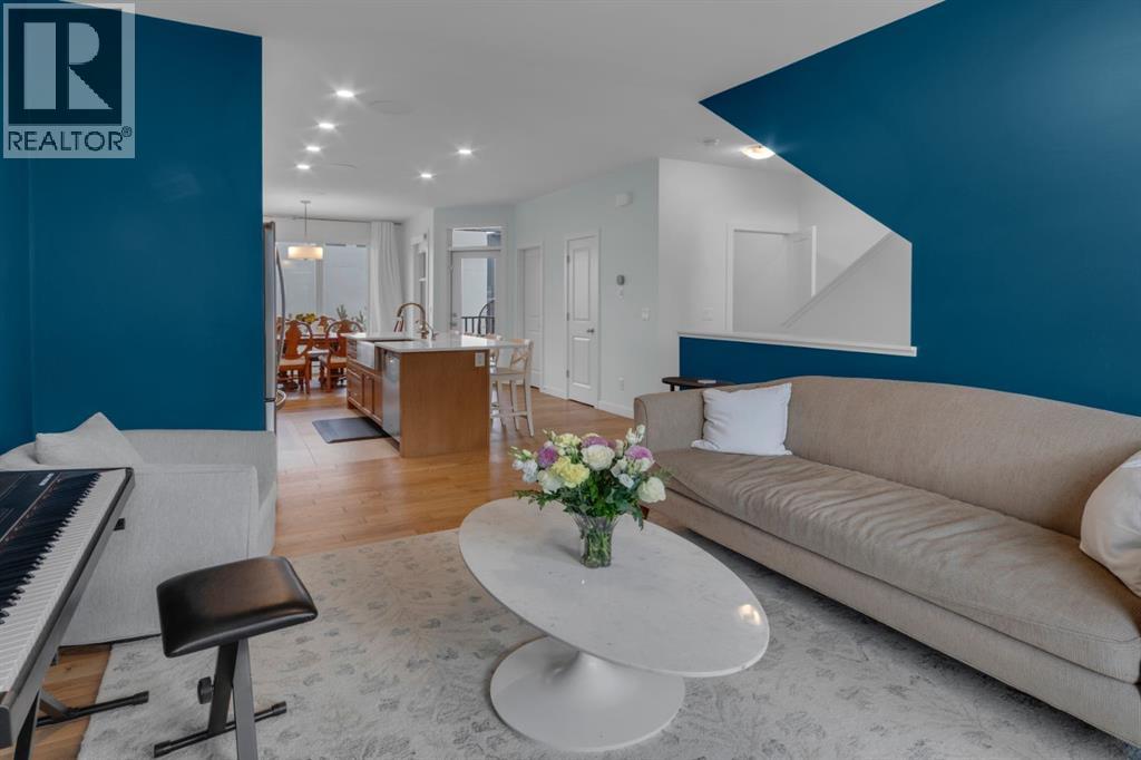 89 Greenbriar Place Nw, Calgary, Alberta  T3B 6J1 - Photo 9 - A2278108