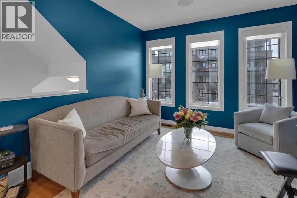 89 Greenbriar Place Nw, Calgary, Alberta  T3B 6J1 - Photo 10 - A2278108