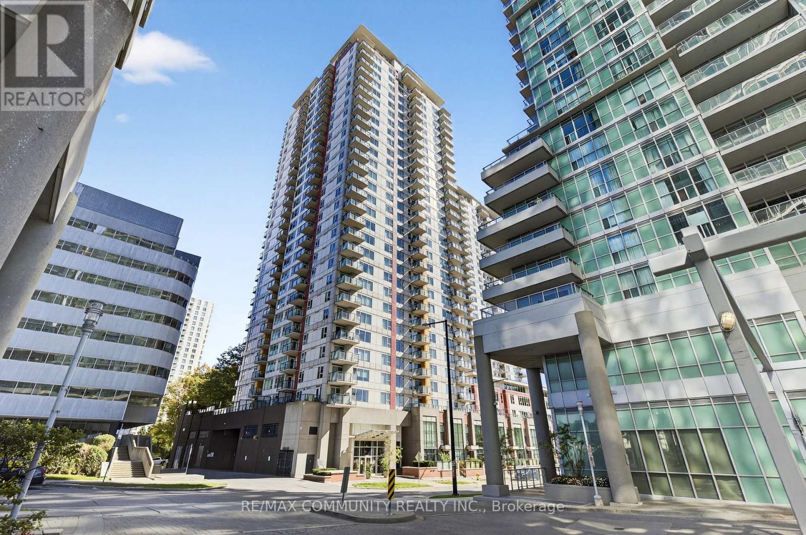 2010 - 25 Town Centre Court, Toronto, Ontario  M1P 0B4 - Photo 3 - E12682424