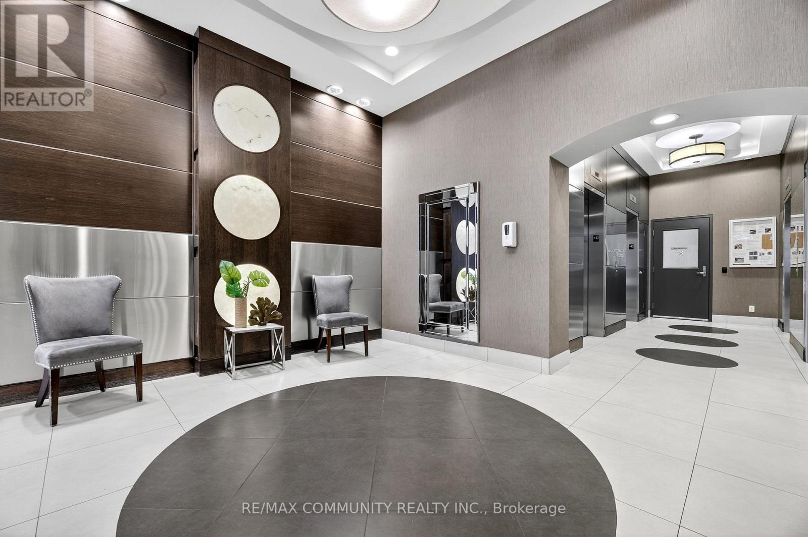 2010 - 25 Town Centre Court, Toronto, Ontario  M1P 0B4 - Photo 5 - E12682424