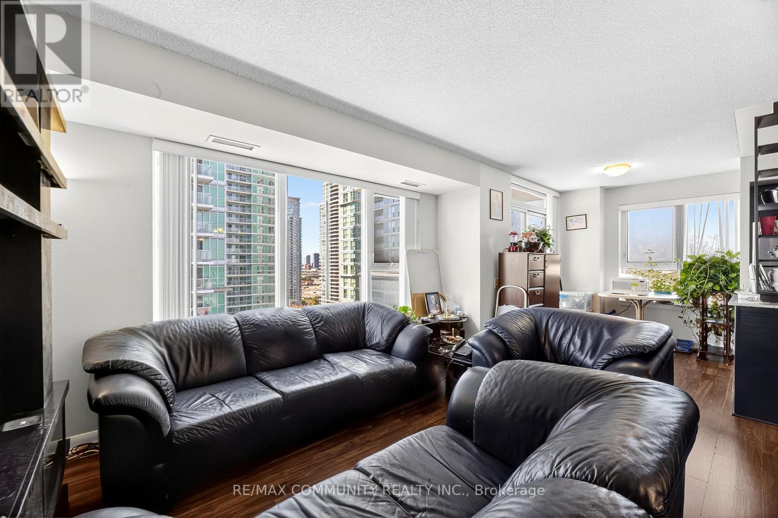 2010 - 25 Town Centre Court, Toronto, Ontario  M1P 0B4 - Photo 7 - E12682424