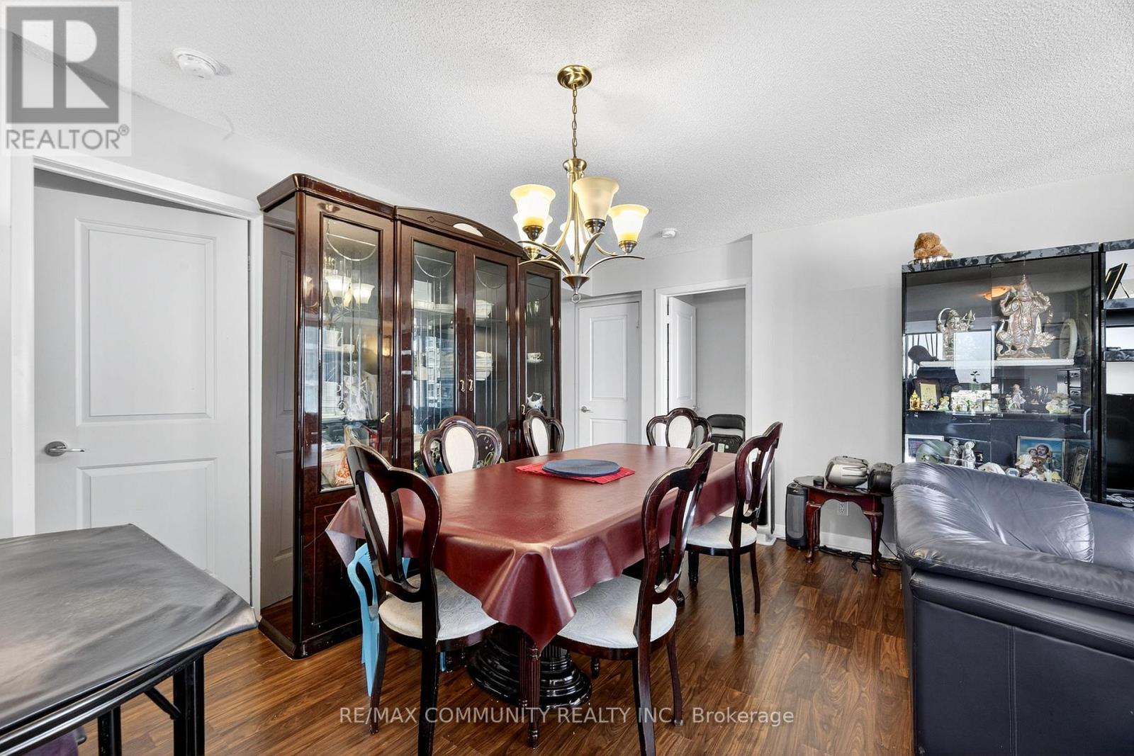 2010 - 25 Town Centre Court, Toronto, Ontario  M1P 0B4 - Photo 9 - E12682424