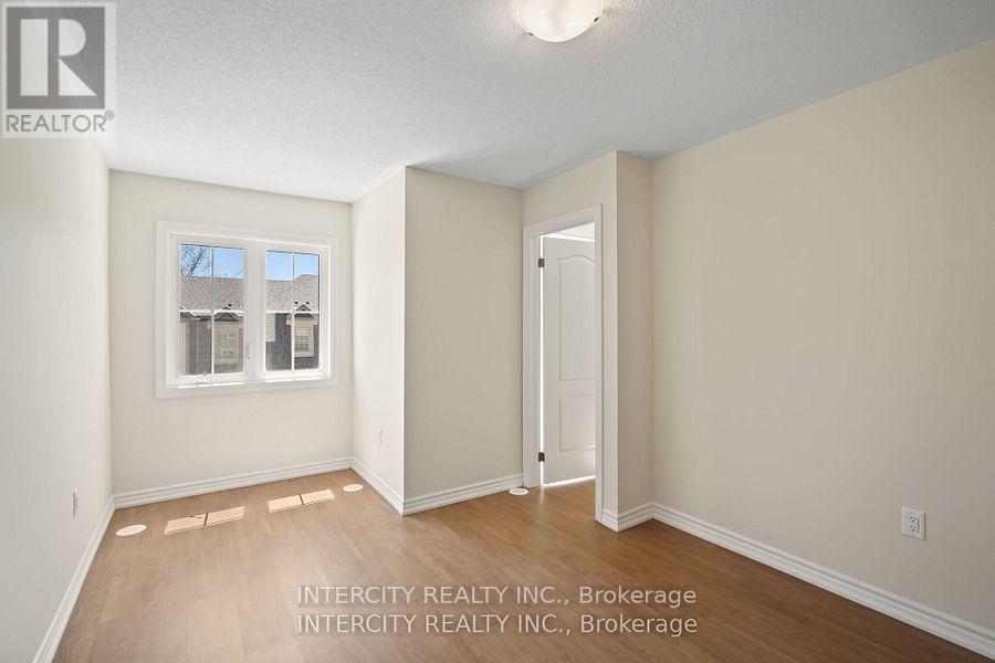 127 Senay Circle, Clarington, Ontario  L1E 0G9 - Photo 16 - E12682432