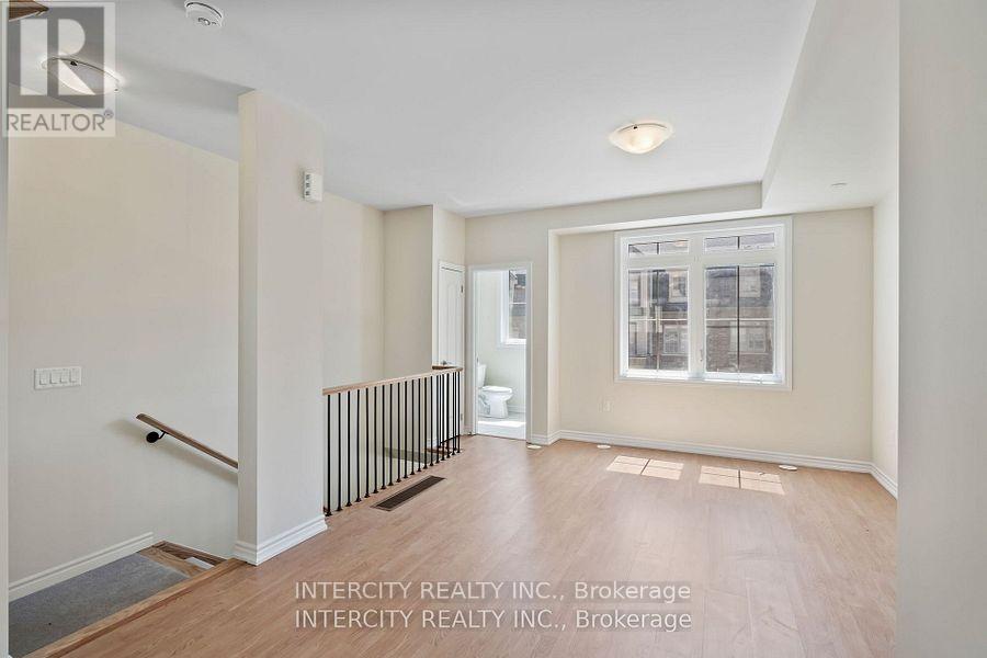 127 Senay Circle, Clarington, Ontario  L1E 0G9 - Photo 7 - E12682432