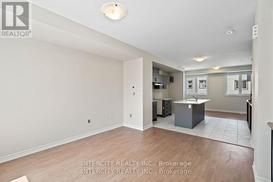 127 Senay Circle, Clarington, Ontario  L1E 0G9 - Photo 9 - E12682432