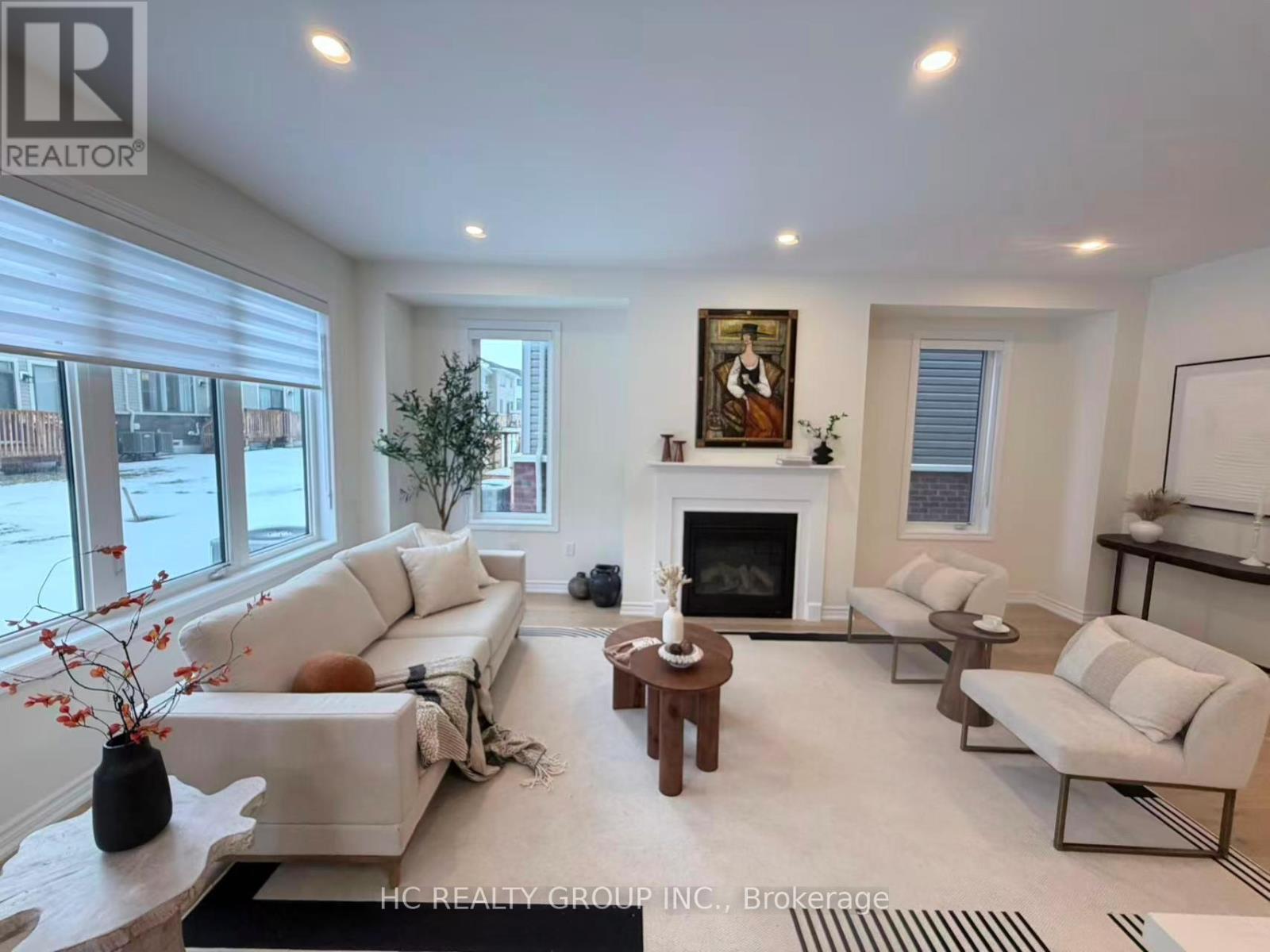 664 Grand Ridge Avenue, Oshawa, Ontario  L1K 0E2 - Photo 2 - E12682492