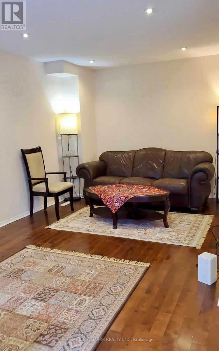 7 New Havens Way, Markham, Ontario  L3T 5G1 - Photo 4 - N12682402