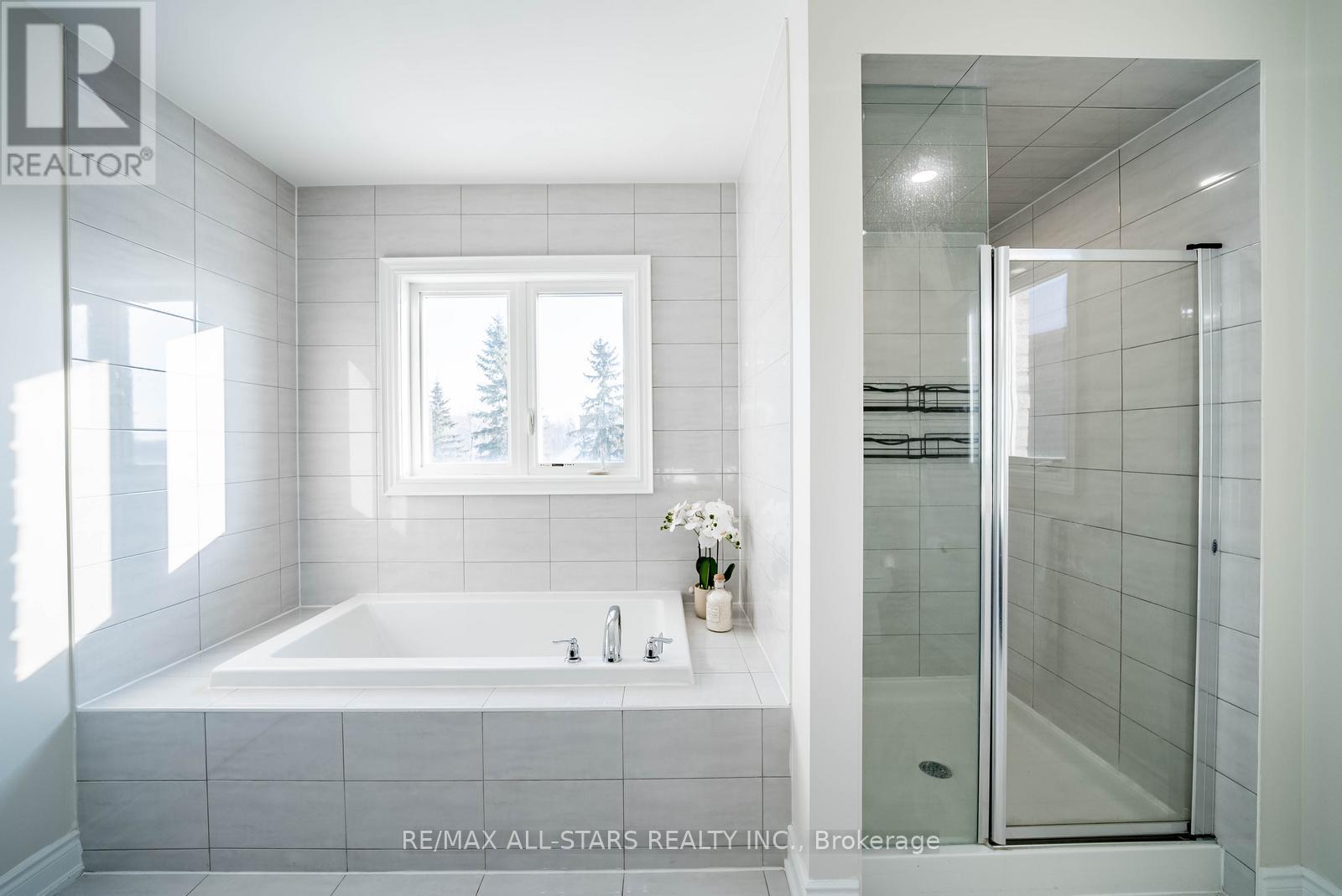 96 Boundary Boulevard, Whitchurch-Stouffville, Ontario  L4A 4W2 - Photo 22 - N12682434