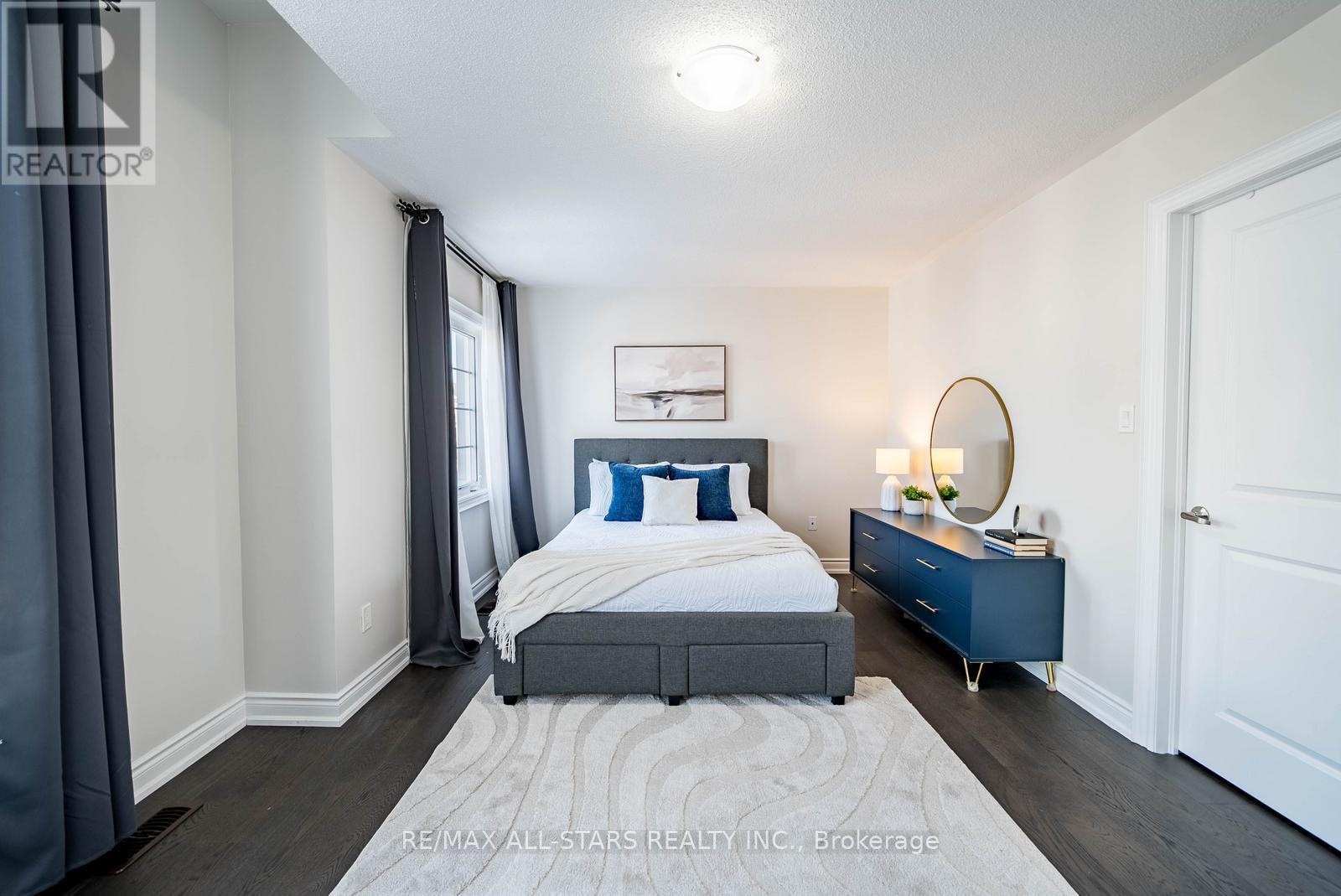 96 Boundary Boulevard, Whitchurch-Stouffville, Ontario  L4A 4W2 - Photo 25 - N12682434