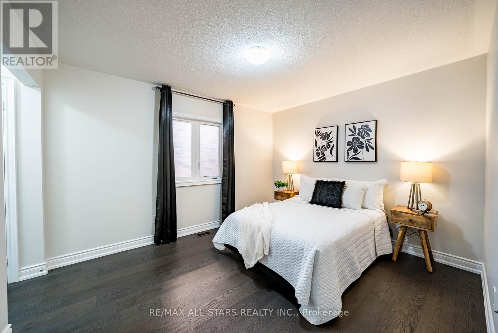 96 Boundary Boulevard, Whitchurch-Stouffville, Ontario  L4A 4W2 - Photo 30 - N12682434