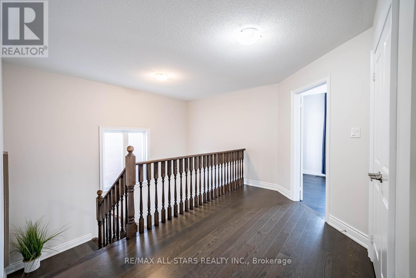 96 Boundary Boulevard, Whitchurch-Stouffville, Ontario  L4A 4W2 - Photo 32 - N12682434