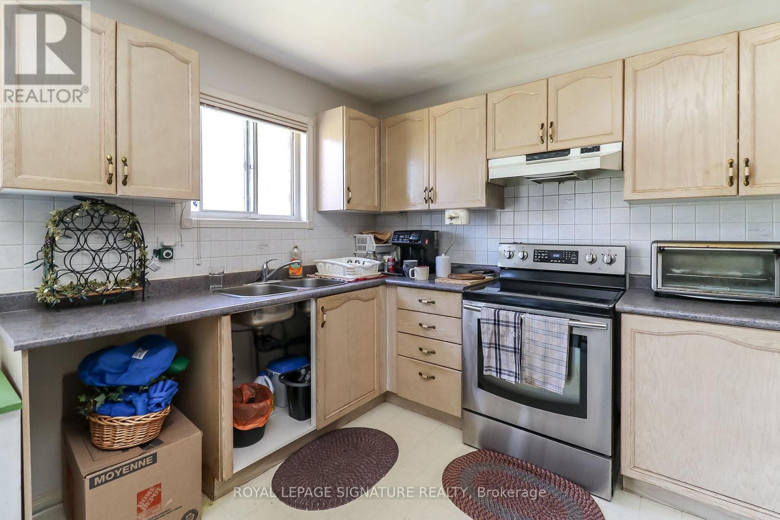 3 Brillinger Drive, Wasaga Beach, Ontario  L9Z 1L4 - Photo 11 - S12682456