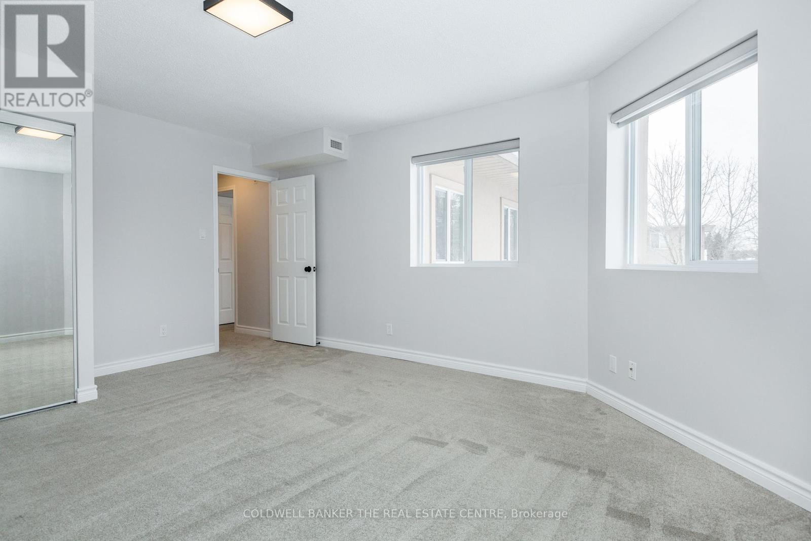 302 - 125 Bond Street, Orillia, Ontario  L3V 1J7 - Photo 19 - S12682464