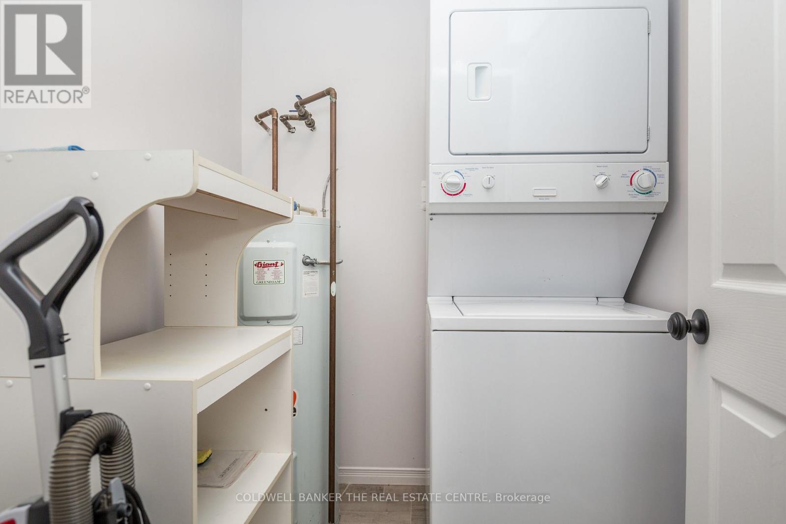 302 - 125 Bond Street, Orillia, Ontario  L3V 1J7 - Photo 23 - S12682464