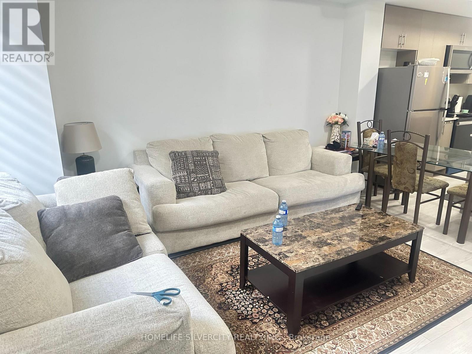 10 - 3562 Colonial Drive, Mississauga, Ontario  L5L 0B9 - Photo 2 - W12612744