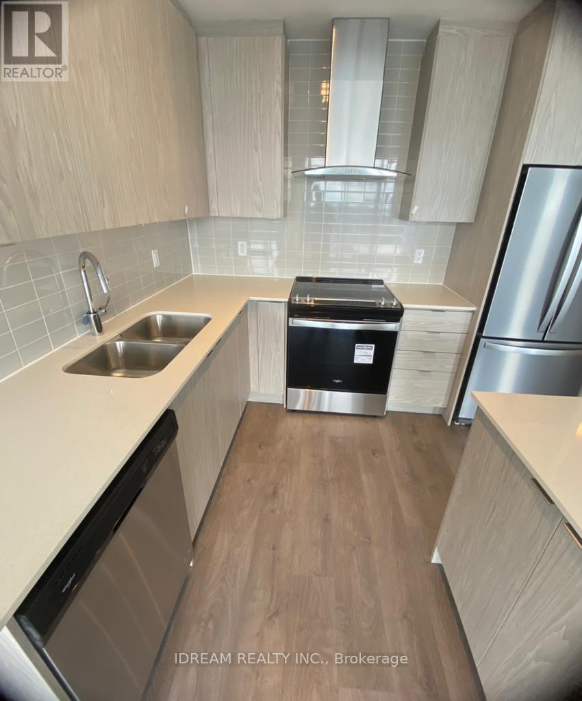 2310 - 55 Duke Street, Kitchener, Ontario  N2H 0C9 - Photo 11 - X12606458