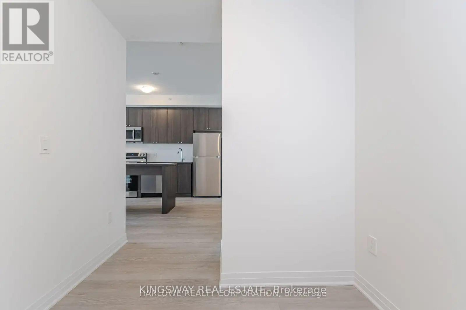 515 - 490 Gordon Krantz Avenue, Milton, Ontario  L9T 2X5 - Photo 10 - W12682356