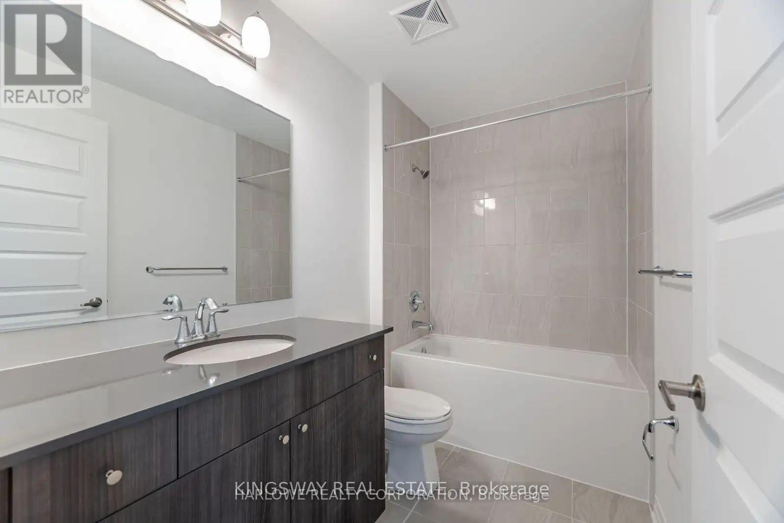 515 - 490 Gordon Krantz Avenue, Milton, Ontario  L9T 2X5 - Photo 4 - W12682356