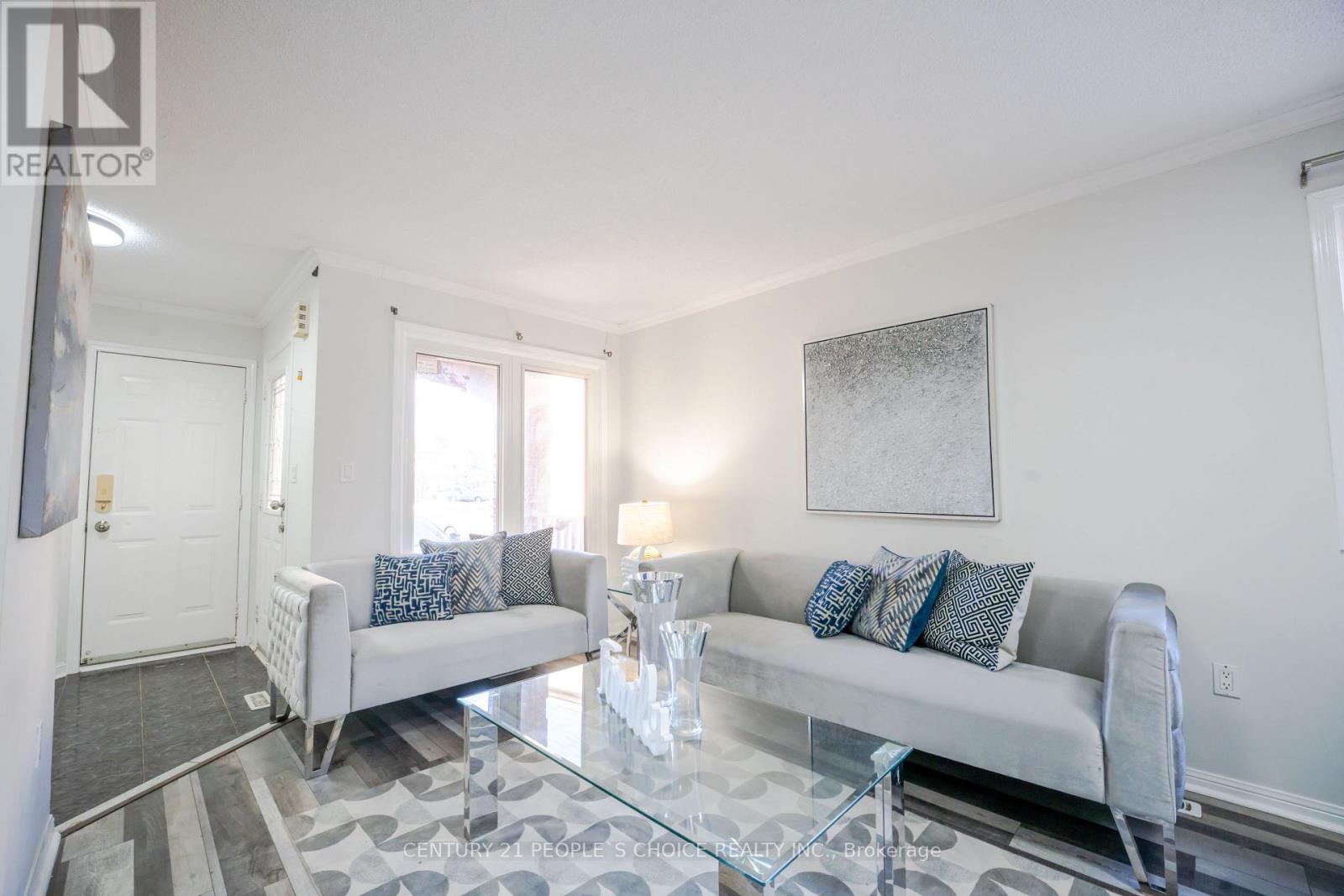 7 Mount Fuji Crescent, Brampton, Ontario  L6R 2L3 - Photo 10 - W12682388