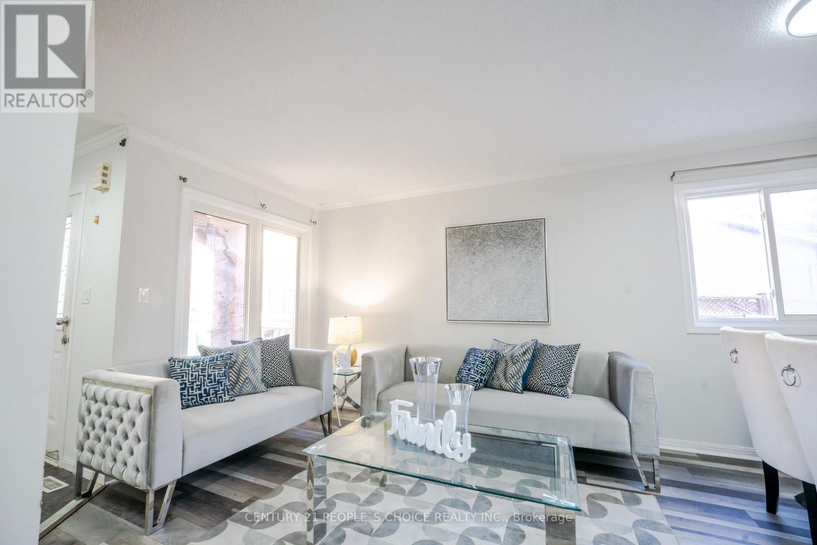 7 Mount Fuji Crescent, Brampton, Ontario  L6R 2L3 - Photo 11 - W12682388