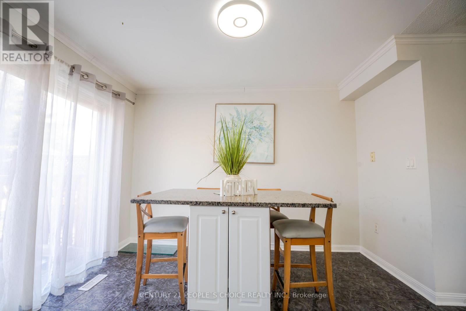 7 Mount Fuji Crescent, Brampton, Ontario  L6R 2L3 - Photo 15 - W12682388