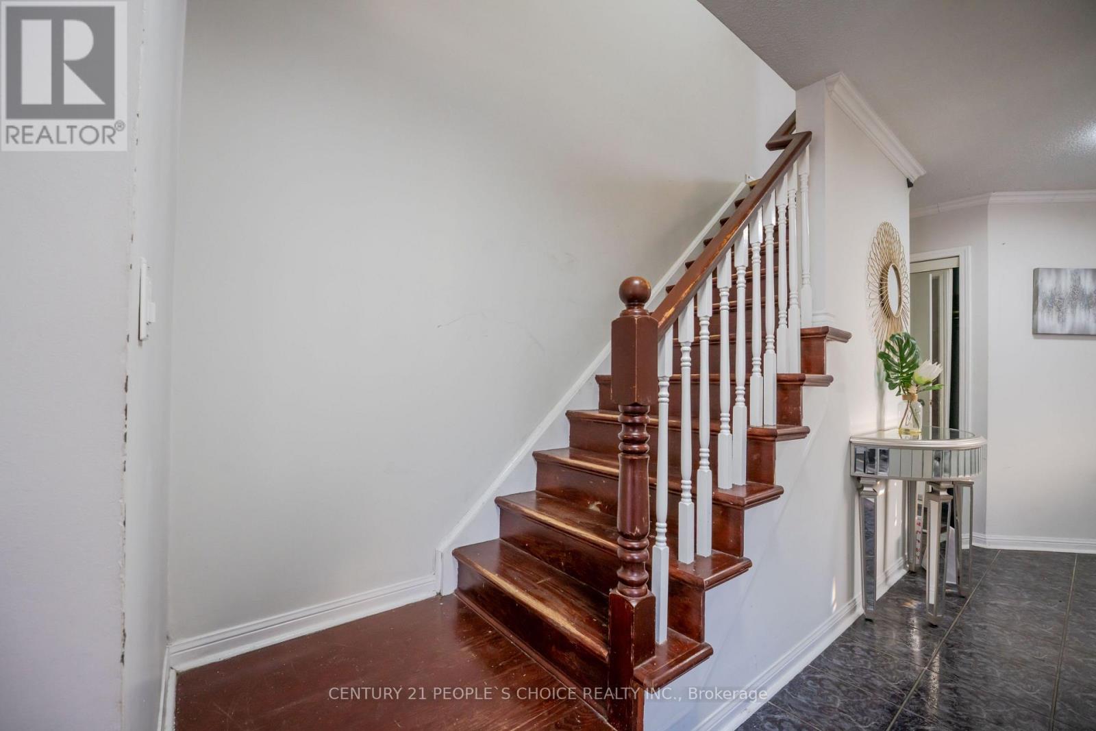 7 Mount Fuji Crescent, Brampton, Ontario  L6R 2L3 - Photo 24 - W12682388