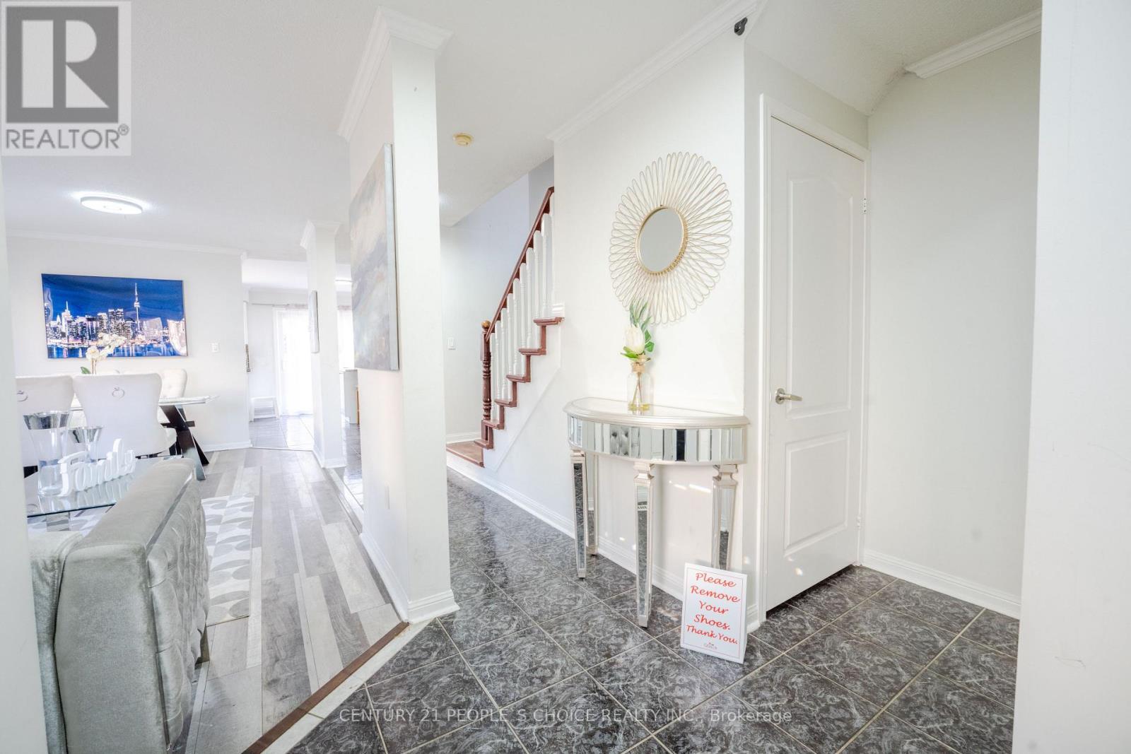 7 Mount Fuji Crescent, Brampton, Ontario  L6R 2L3 - Photo 7 - W12682388