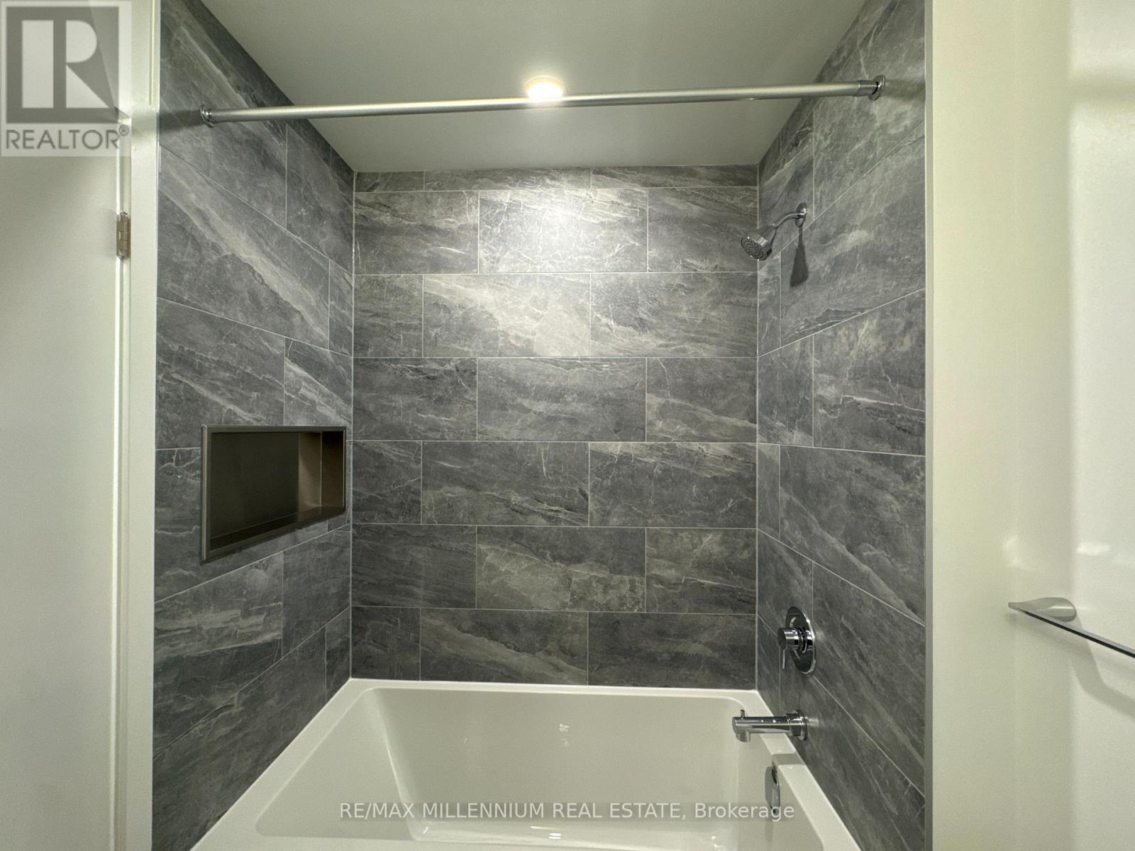 3801 - 395 Square One Drive, Mississauga, Ontario  L5B 0P6 - Photo 5 - W12682442