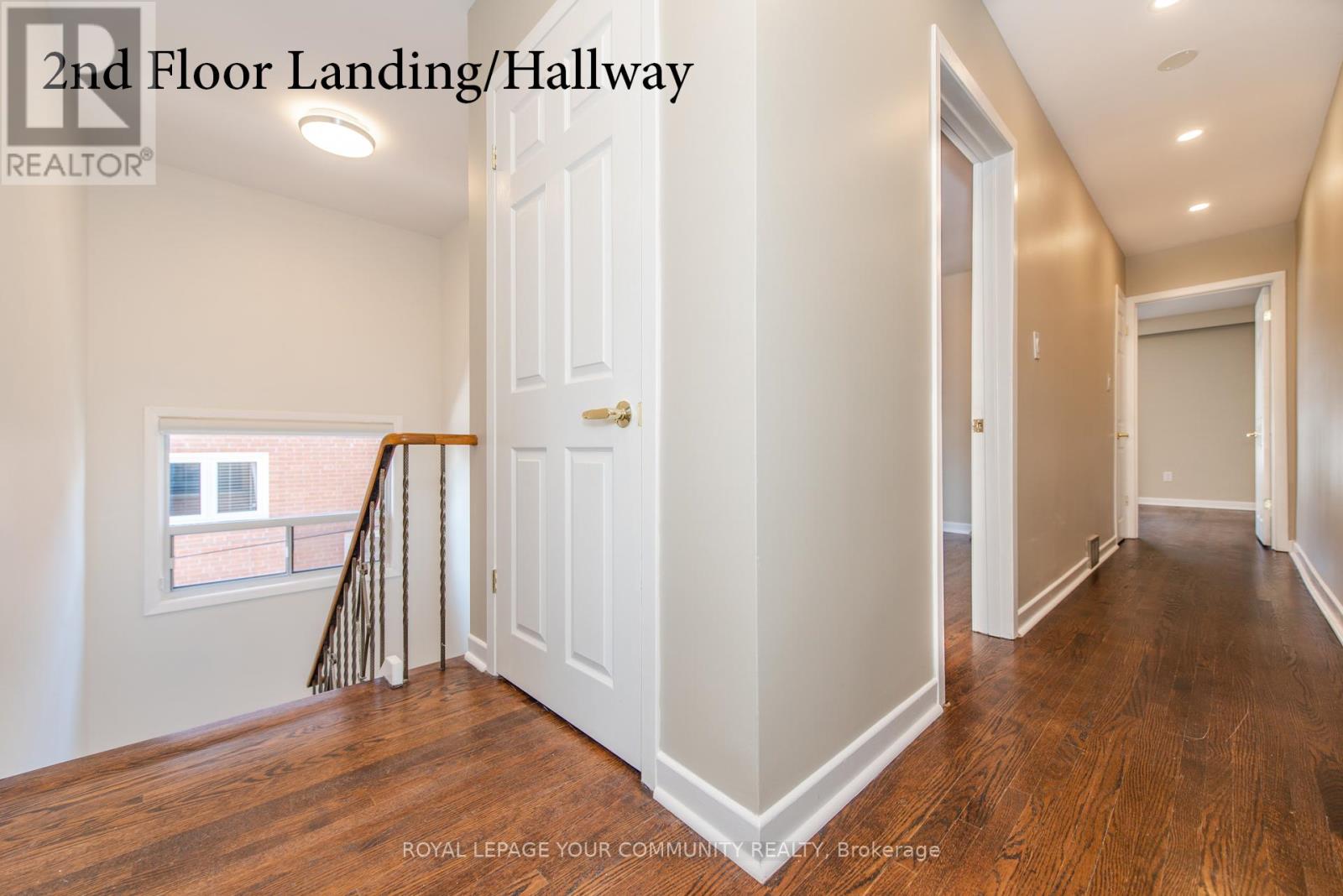 Upper - 59a Roseland Drive, Toronto, Ontario  M8W 1Y4 - Photo 21 - W12682452