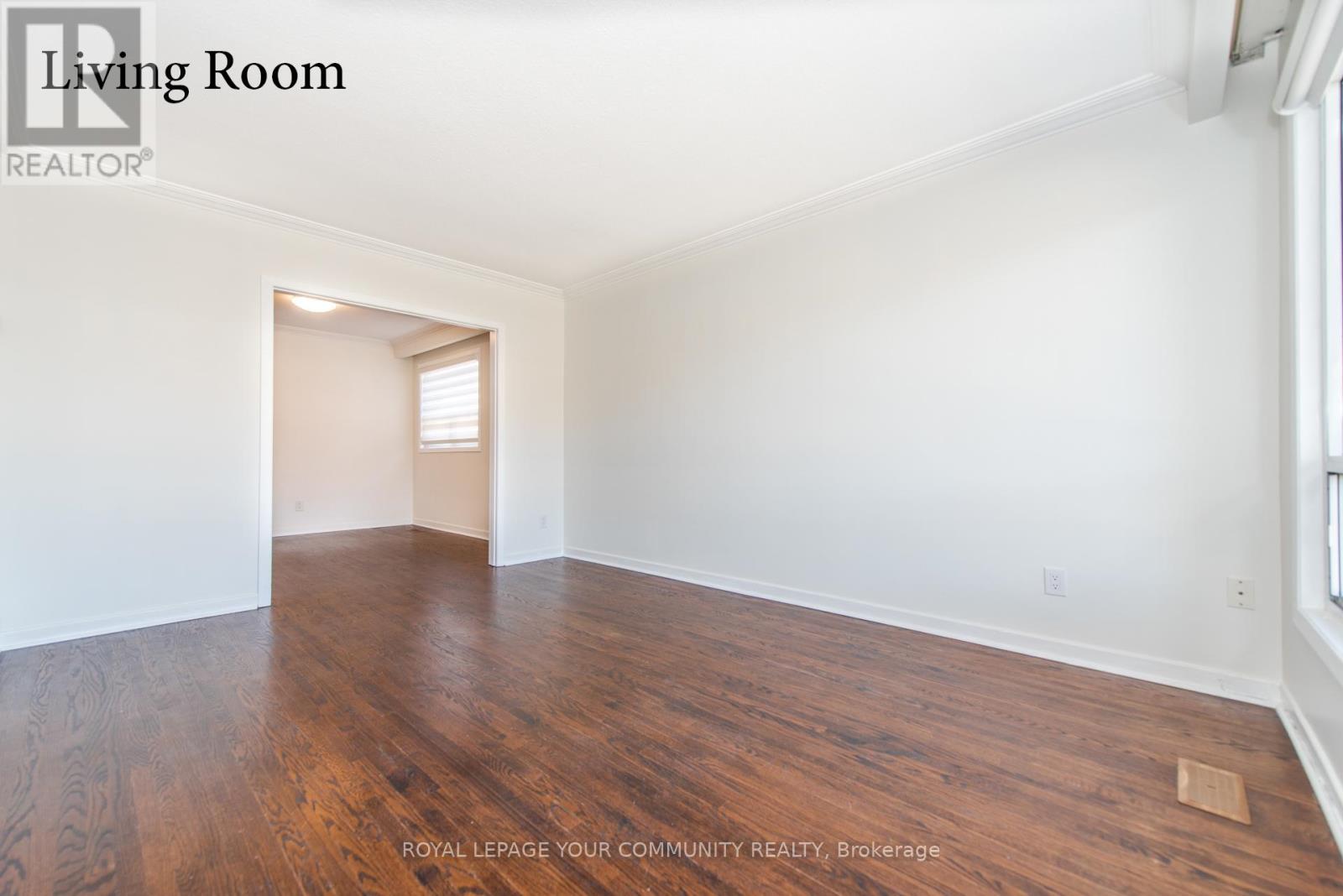 Upper - 59a Roseland Drive, Toronto, Ontario  M8W 1Y4 - Photo 6 - W12682452