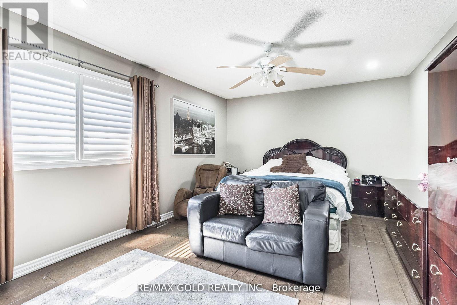 47 Ocean Ridge Drive, Brampton, Ontario  L6R 3K5 - Photo 9 - W12682460