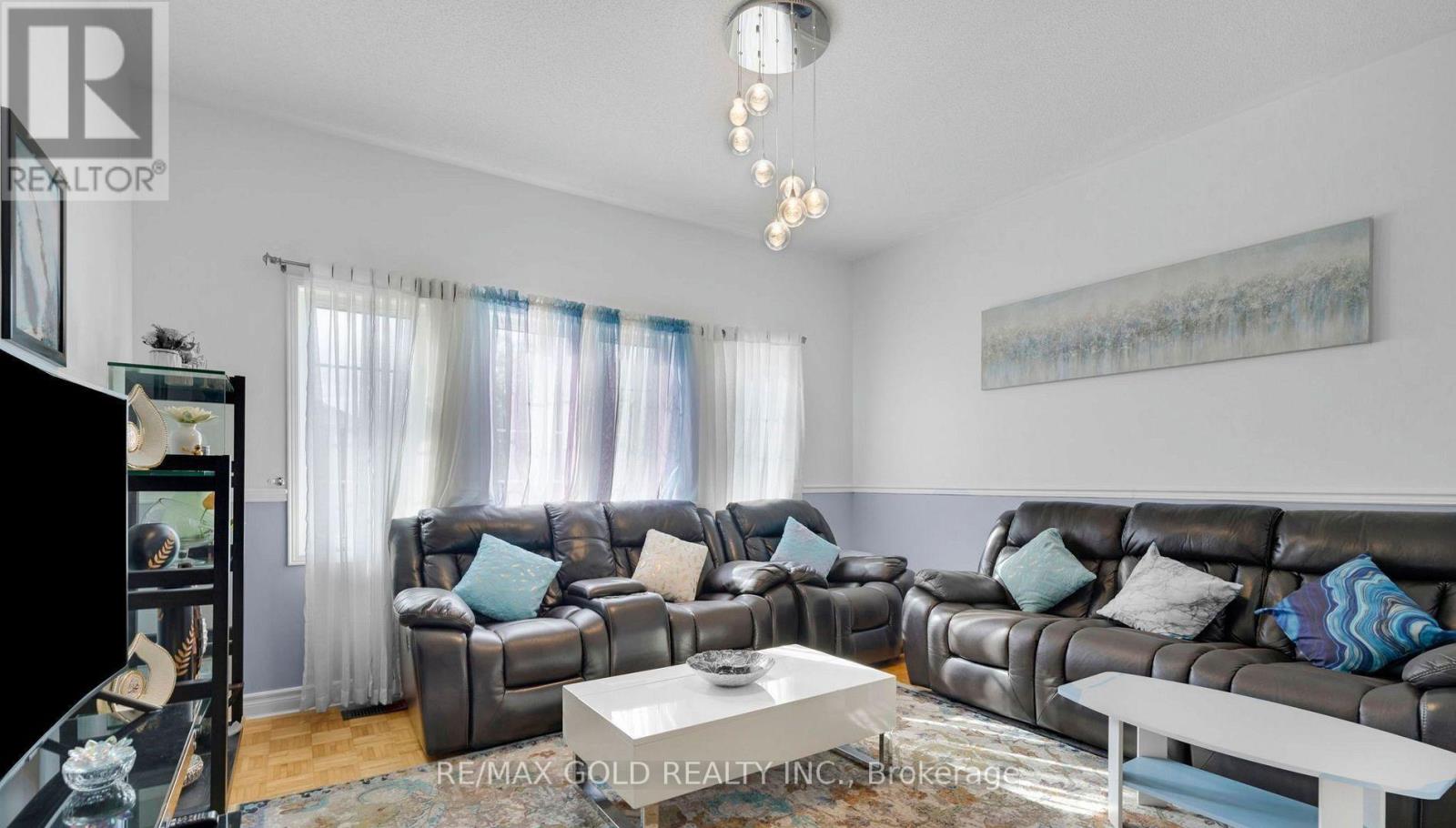 5 Farthingale Crescent, Brampton, Ontario  L7A 1R3 - Photo 17 - W12682478