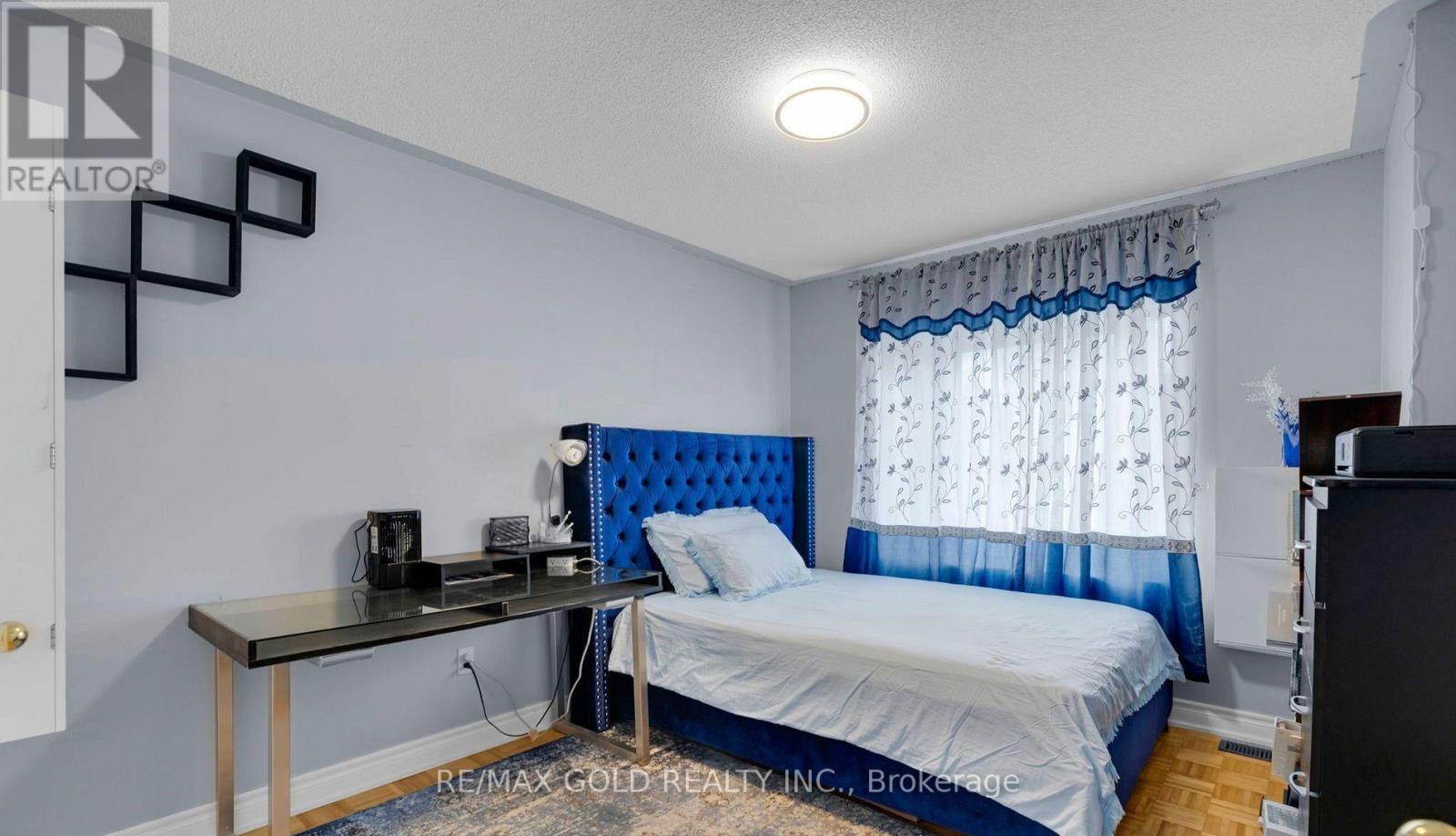 5 Farthingale Crescent, Brampton, Ontario  L7A 1R3 - Photo 28 - W12682478