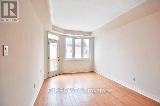 21-02 - 2420 Baronwood Drive, Oakville, Ontario  L6M 0X6 - Photo 3 - W12682500