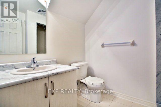 21-02 - 2420 Baronwood Drive, Oakville, Ontario  L6M 0X6 - Photo 9 - W12682500