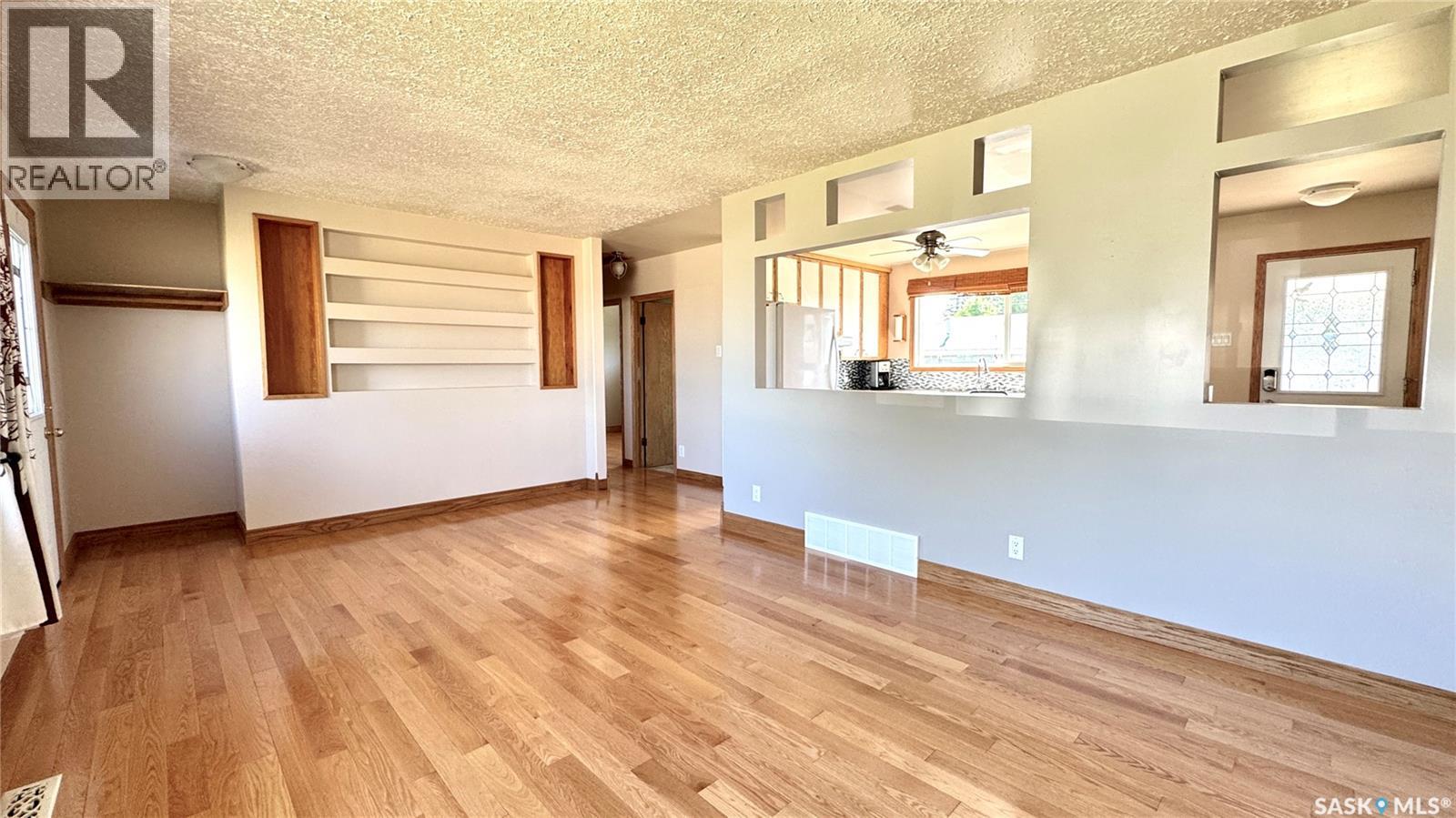 110 Stanley Street, Elbow, Saskatchewan  S0H 1J0 - Photo 18 - SK015651