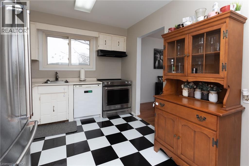 124 Dalegrove Drive, Kitchener, Ontario  N2M 2G5 - Photo 11 - 40794564