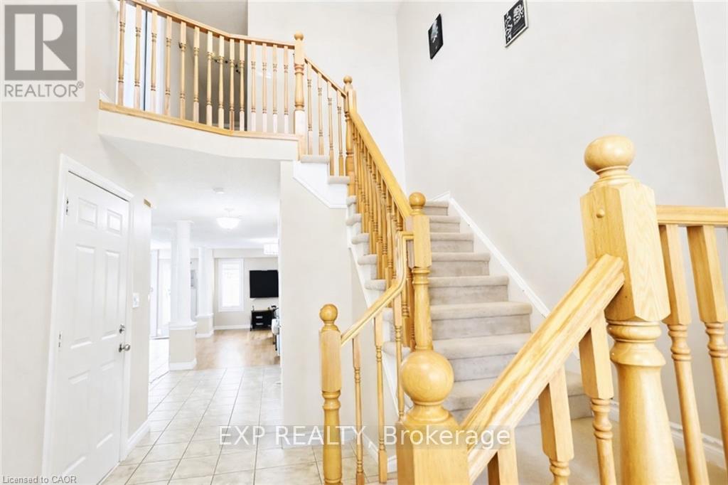 Upper - 240 Purple Sage Crescent, Kitchener, Ontario  N2E 4G5 - Photo 12 - X12682472