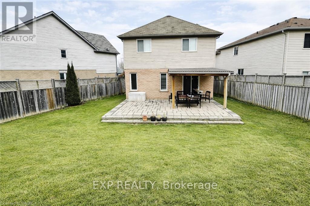 Upper - 240 Purple Sage Crescent, Kitchener, Ontario  N2E 4G5 - Photo 22 - X12682472