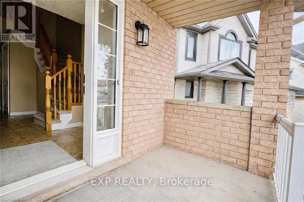 Upper - 240 Purple Sage Crescent, Kitchener, Ontario  N2E 4G5 - Photo 4 - X12682472