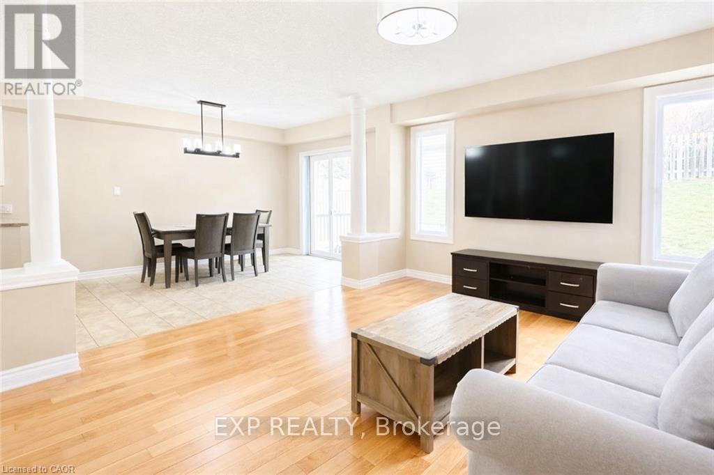 Upper - 240 Purple Sage Crescent, Kitchener, Ontario  N2E 4G5 - Photo 7 - X12682472