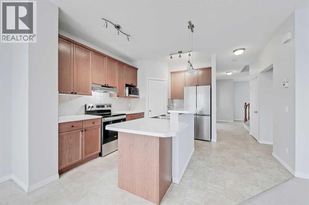 102 Kincora Glen Mews Nw, Calgary, Alberta  T3R 0B6 - Photo 5 - A2270641