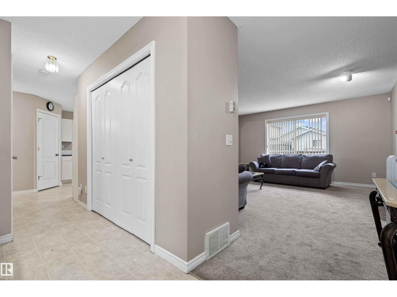 4804 147 Av Nw, Edmonton, Alberta  T5Y 2X2 - Photo 13 - E4463933