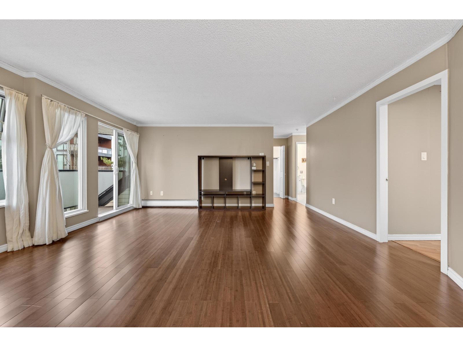 314 1850 E Southmere Crescent, Surrey, British Columbia  V4A 6Y6 - Photo 8 - R3077544