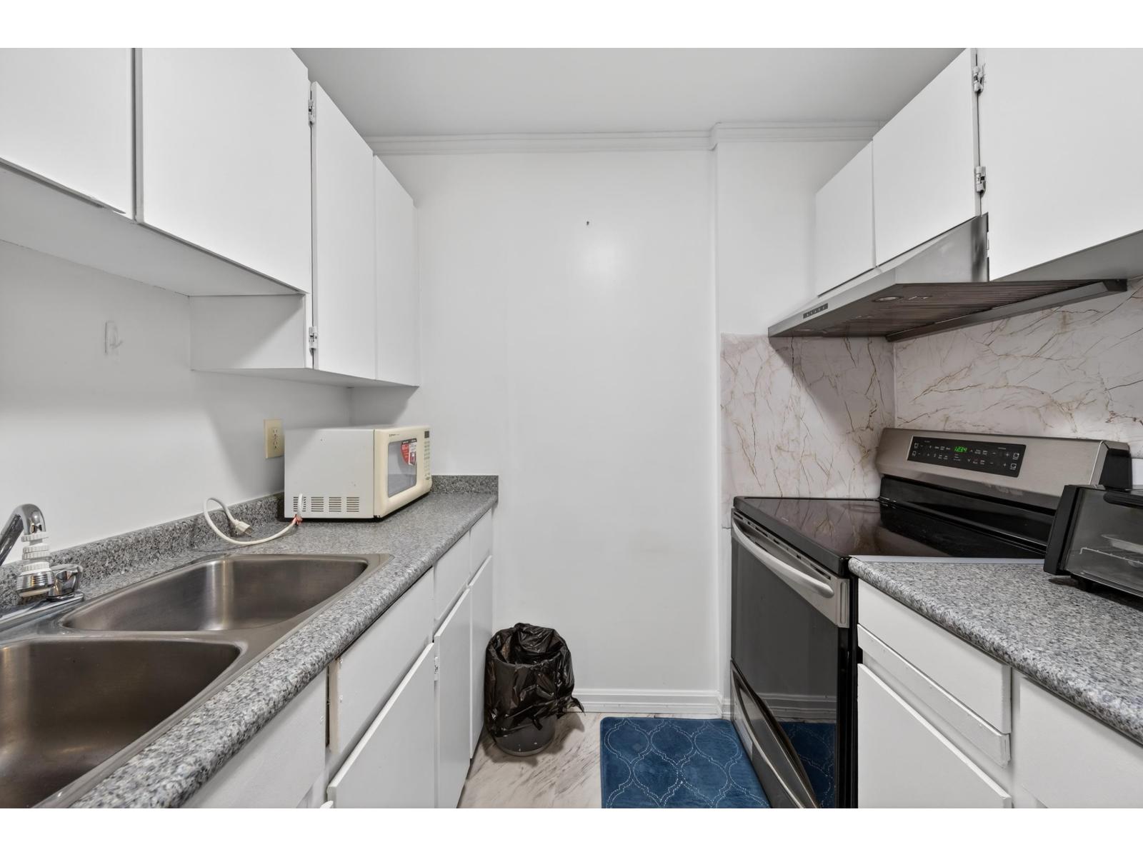 314 1850 E Southmere Crescent, Surrey, British Columbia  V4A 6Y6 - Photo 11 - R3077544