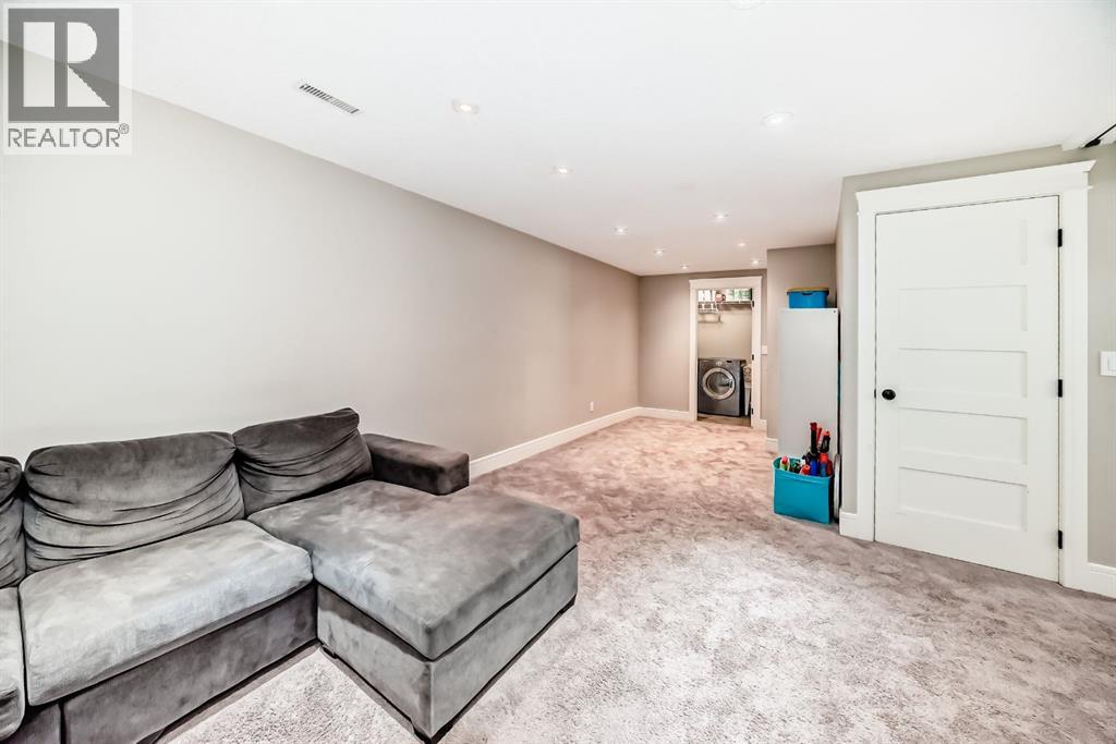 11 Canoe Close Sw, Airdrie, Alberta  T4B 2N3 - Photo 32 - A2278127