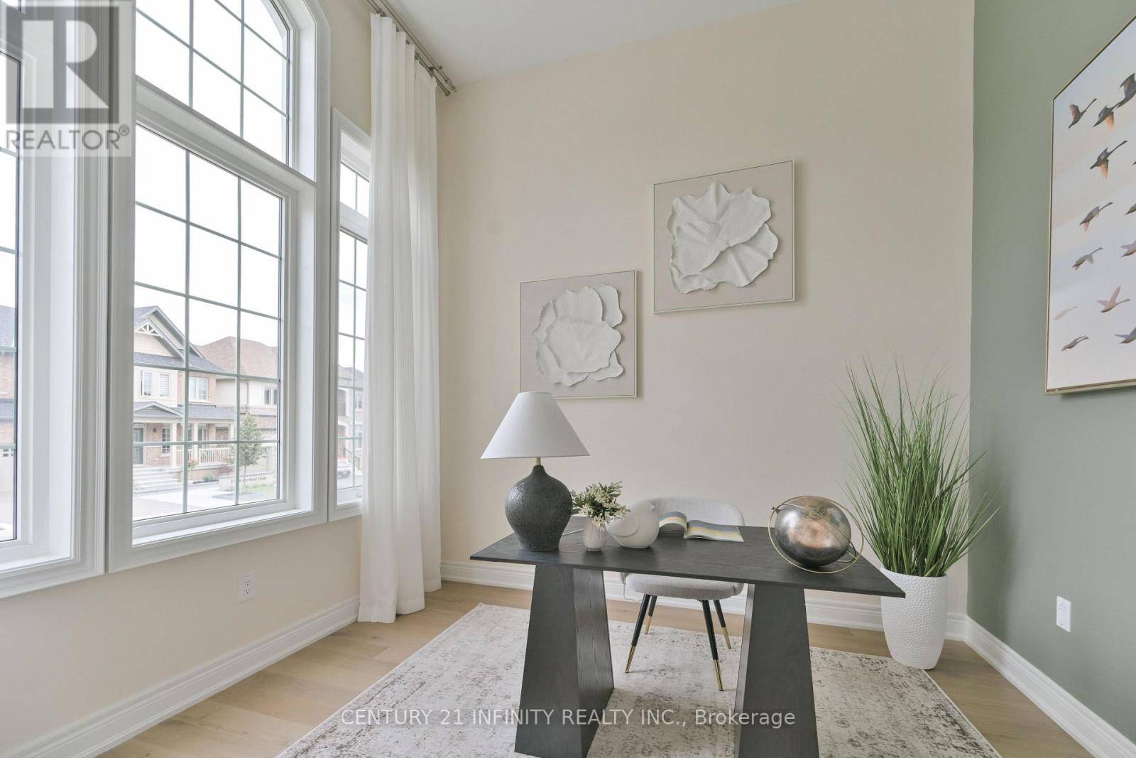 34 Watershed Gate, East Gwillimbury, Ontario  L9N 0Y6 - Photo 4 - N12682508