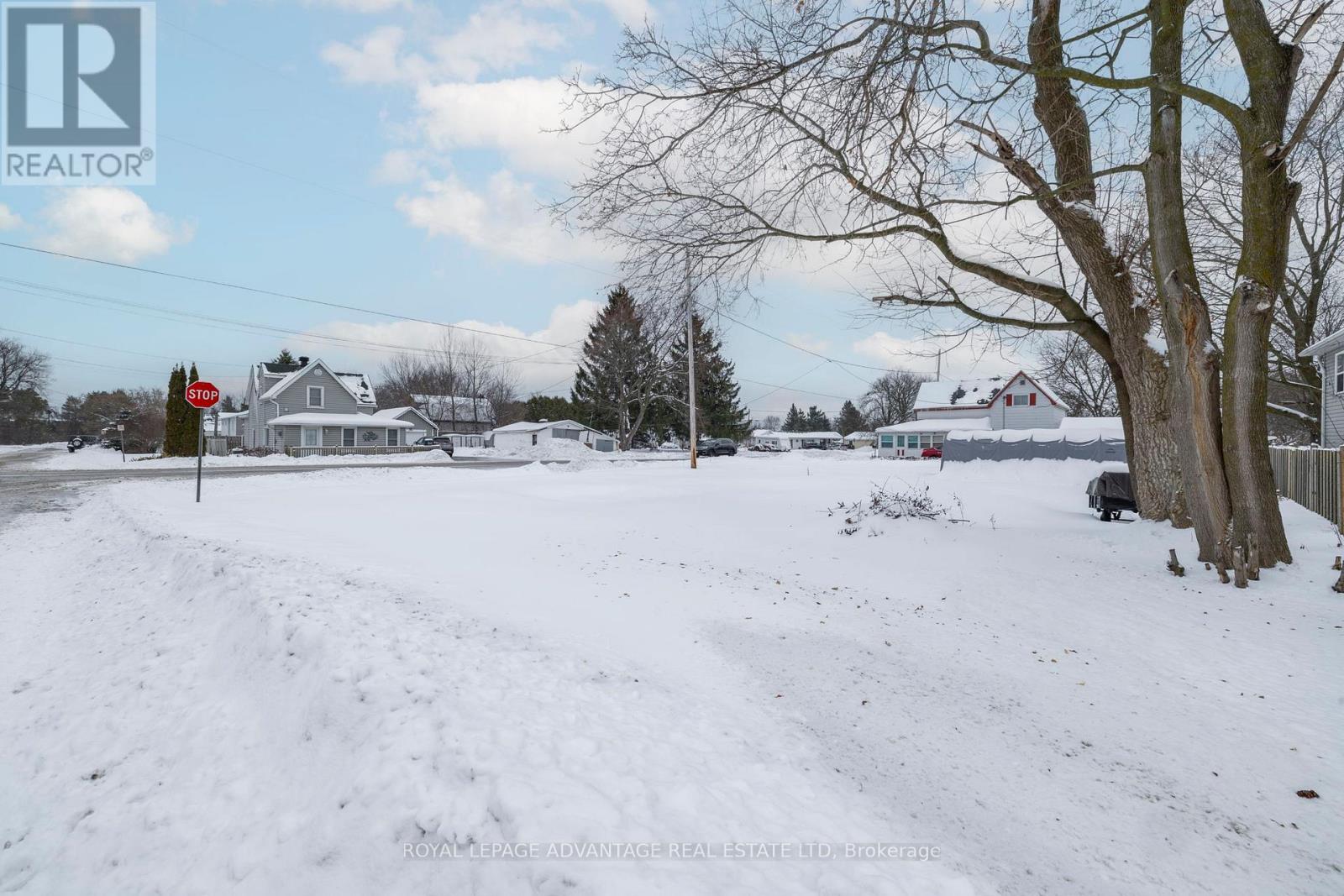 19 Lila Street, Montague, Ontario  K7A 2X2 - Photo 6 - X12682514