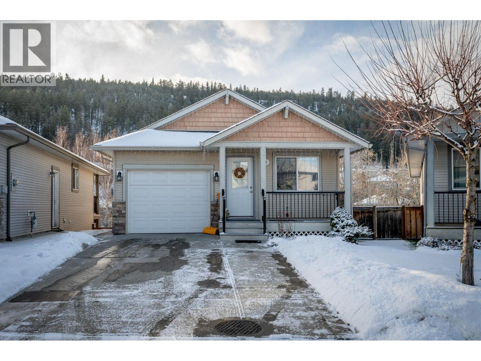 1760 Copperhead Drive Unit# 15, Kamloops, British Columbia