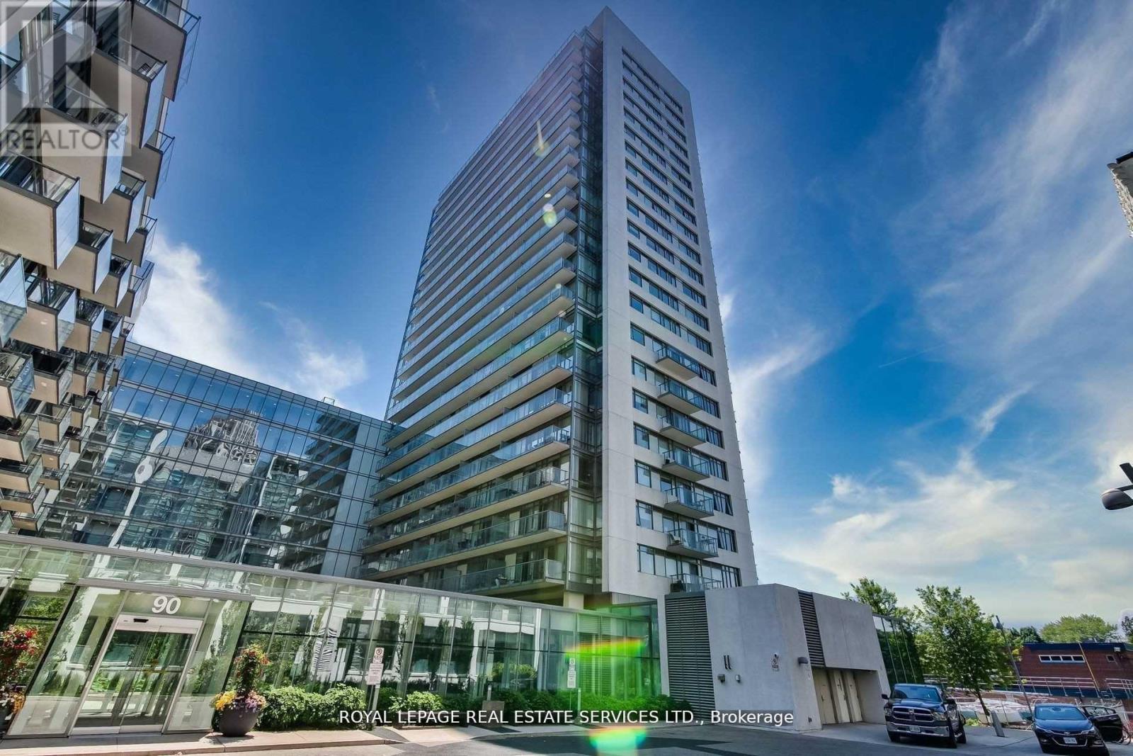 330 - 90 STADIUM ROAD, Toronto, Ontario